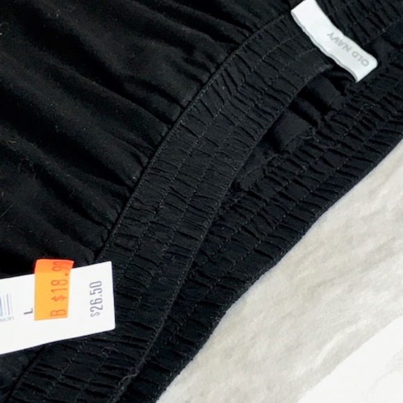 Black skirt - Picture 2 of 4